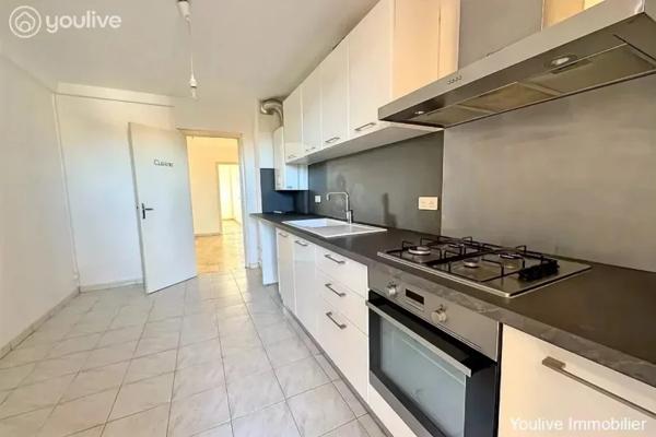 Spacieux Appartement à Ghisonaccia: 3 Chambres, Confort Moderne