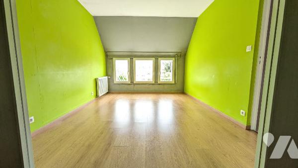 Maison proche piscine, gare, future école et RN13