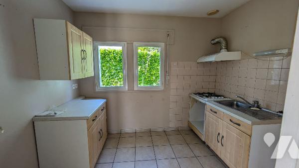 Maison proche piscine, gare, future école et RN13