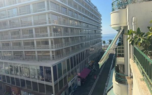 Appartement à vendre    2 pièces • 52,10 m2 Nice