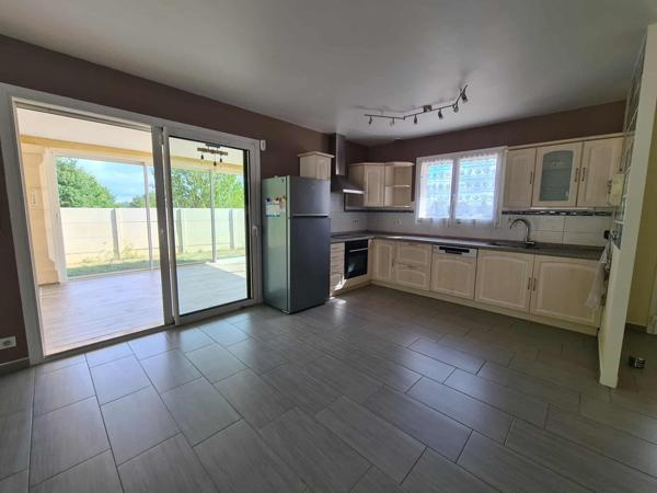 Maison plein pied avec piscine