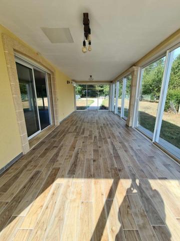 Maison plein pied avec piscine