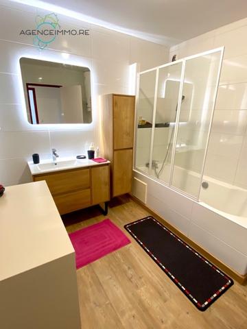 Beau F3 meublé aux Avirons Rés. Grand Bleu.