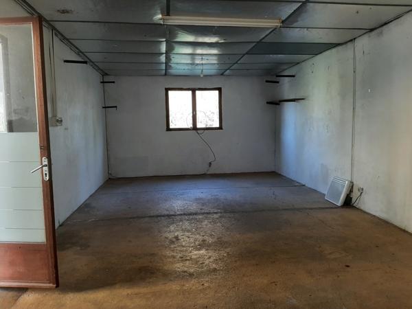 Camaret-sur-Aigues (84850) Exclusivité :à Camaret sur aigues au coeur du village – Maison avec dépendances et terrain arboré