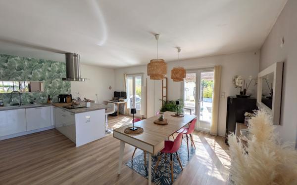 Maison à vendre    4 pièces •  Vedène