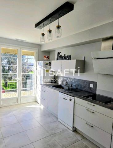 MAISON FAMILIALE RENOVEE – 154 M² – 4 CHAMBRES – TERRAIN CONSTRUCTIBLE 2 400 M² – SAINT-LAURENT-DES-VIGNES