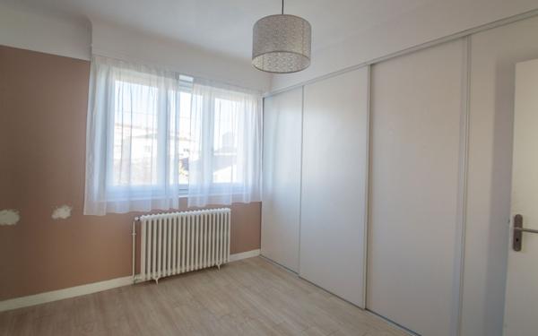 Maison à louer    5 pièces • 134 m2 Pau