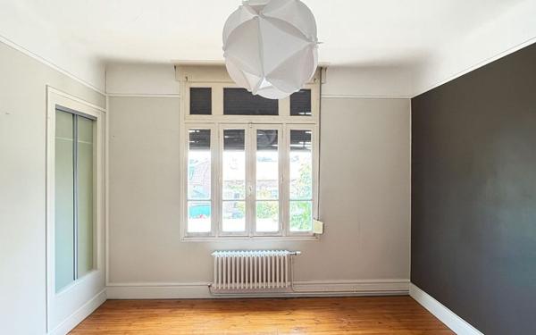 Maison à vendre    5 pièces •  Saint-Quentin