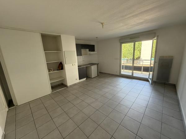 31200 Toulouse Vente appartement 40.08 m 2 habitable - 2 Pièces - 1 Chambre - 120 000 € F.A.I (**) / Réference: M1453