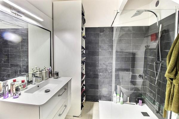 13008-Marseille -Rue Paradis-Cession de bail 90m2-Local plus studio-Marseille 90 m2