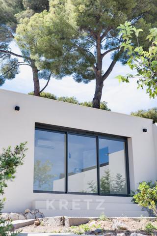 Villa contemporaine rénovée proche du port avec vues panoramiques
