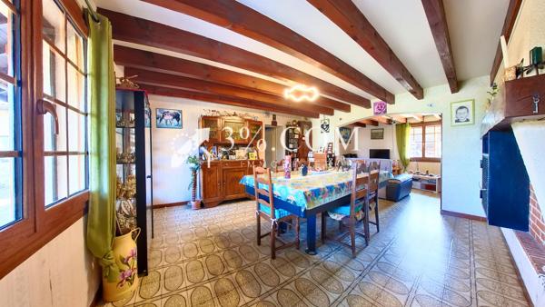 Maison
                                                                                                                                                                                                                                                                                                                        7 pièce(s)                                                                                                                                                                                                          6 chambre(s)                                                                                                                                                                                                          186.5  m²
