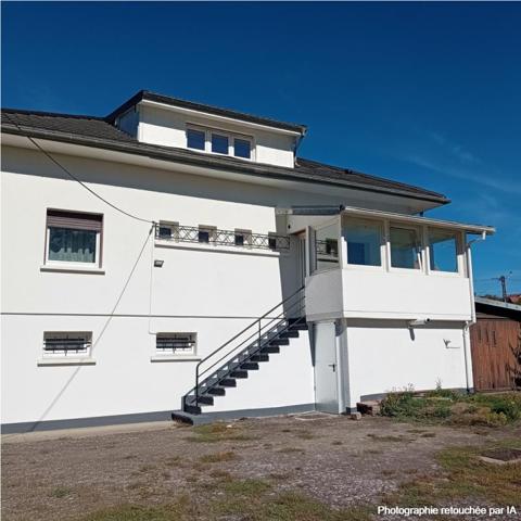 Villa à  Essert 5  chambres sur 2944 m2 de terrain constructible