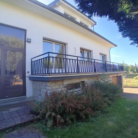 Villa à  Essert 5  chambres sur 2944 m2 de terrain constructible