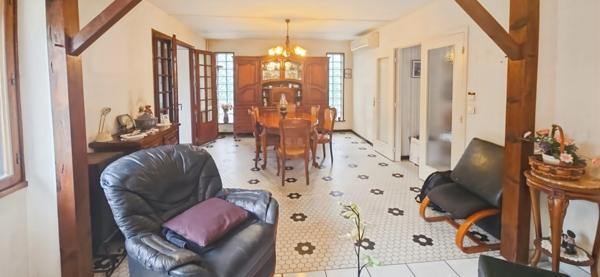 Léognan Maison 4 pièces 103 M2 sur parcelle de 1200 M2