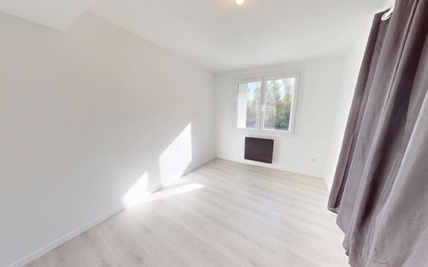 Maison à vendre    4 pièces • 95 m2 Colayrac-Saint-Cirq