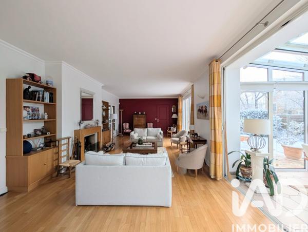 Maison à vendre 8 pièces 237 m² Le Chesnay-Rocquencourt
