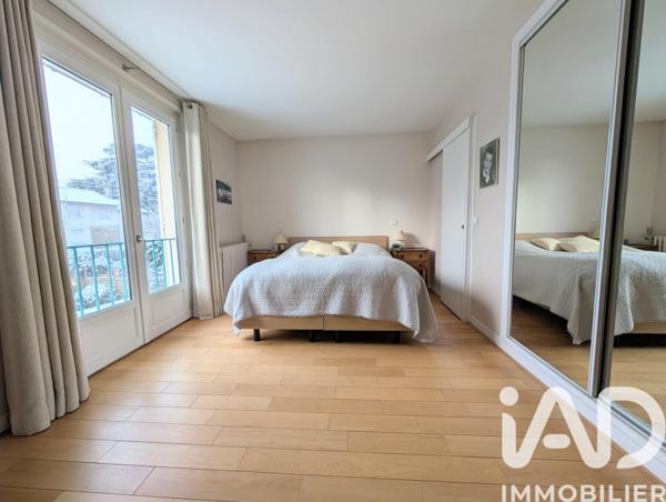 Maison à vendre 8 pièces 237 m² Le Chesnay-Rocquencourt