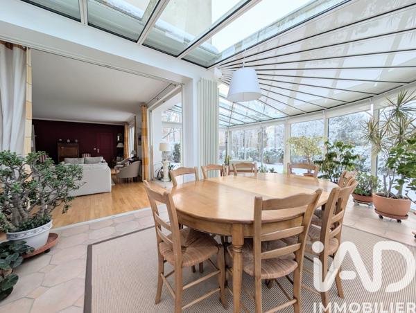 Maison à vendre 8 pièces 237 m² Le Chesnay-Rocquencourt
