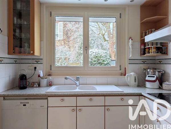 Maison à vendre 8 pièces 237 m² Le Chesnay-Rocquencourt