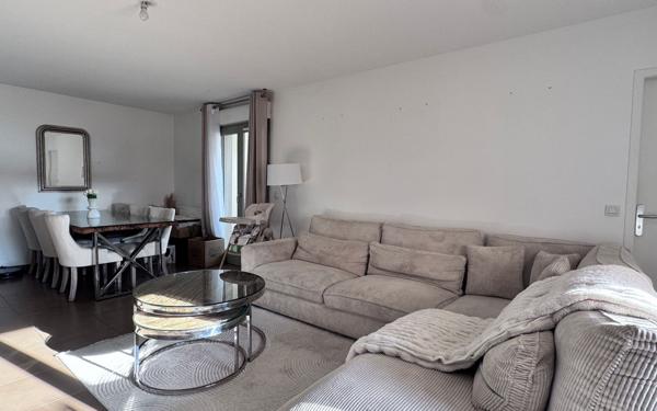 Appartement à vendre    3 pièces • 72,52 m2 Romans-sur-Isère