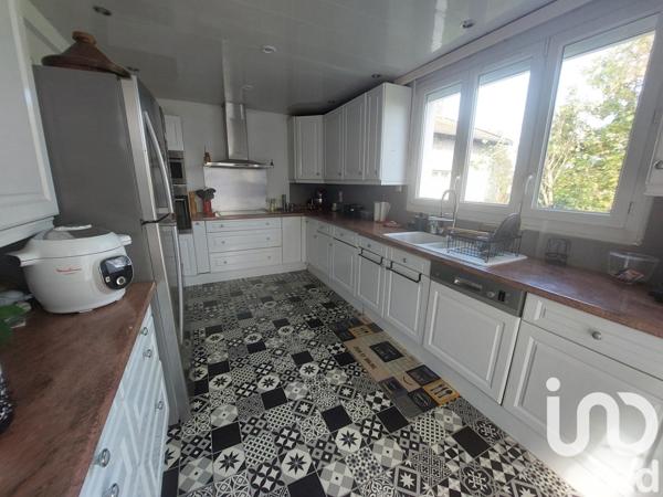 Maison à vendre 6 pièces 184 m² Cussac