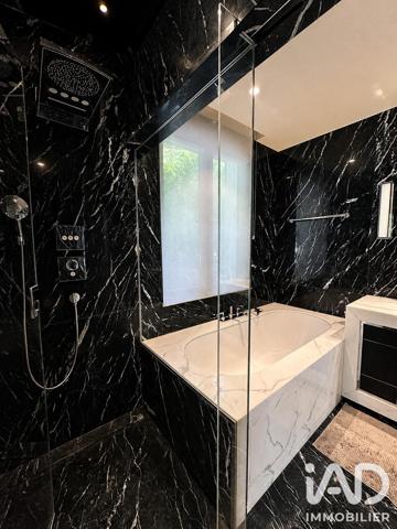 Maison à vendre 8 pièces 400 m² Bougival