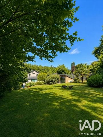 Maison à vendre 8 pièces 400 m² Bougival
