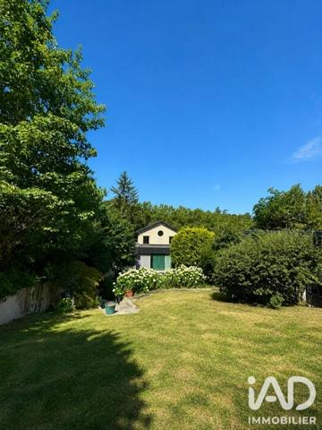 Maison à vendre 8 pièces 400 m² Bougival