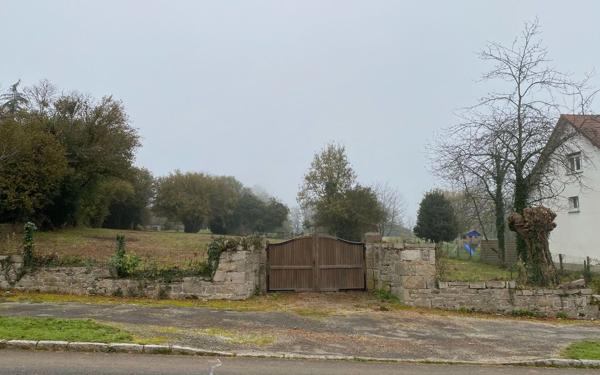 Terrain à vendre    Magnac-Bourg