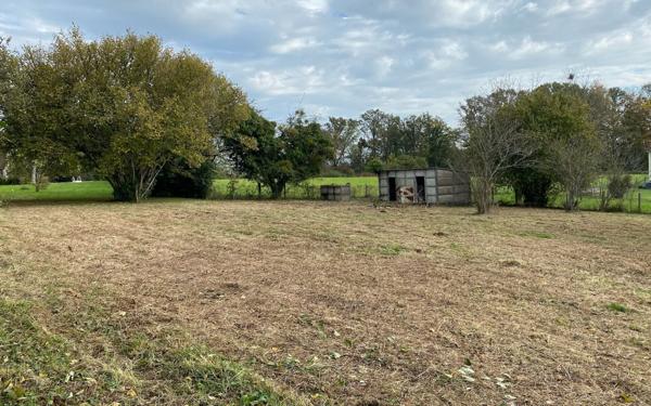Terrain à vendre    Magnac-Bourg