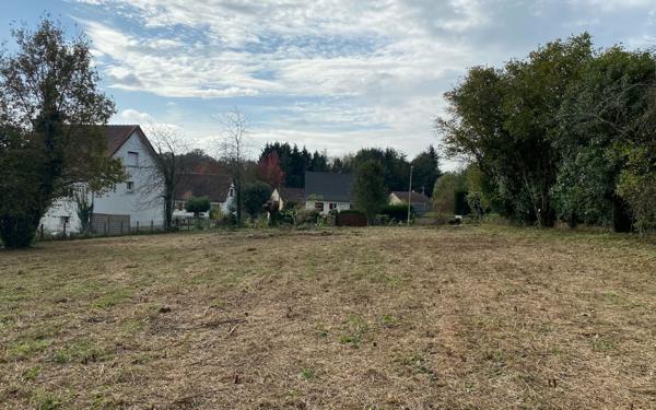 Terrain à vendre    Magnac-Bourg