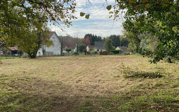 Terrain à vendre    Magnac-Bourg