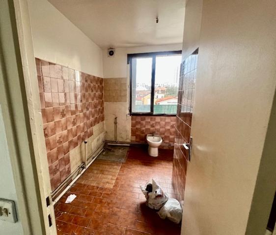 Appartement
                                                                                                                                                                                                                                                                                                                        2 pièce(s)                                                                                                                                                                                                          1 chambre(s)                                                                                                                                                                                                          60  m²