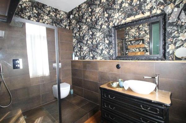 VILLA 330 M2 - 7 CHAMBRES AVEC SALLE DE BAINS - 1 APPARTEMENT - JARDIN ET GARAGE - A VENDRE - M...