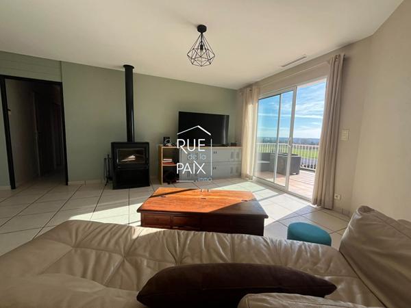 86530 naintre Spacieuse maison sur sous-sol / Possibilité de vivre de plain pied située à Naintré