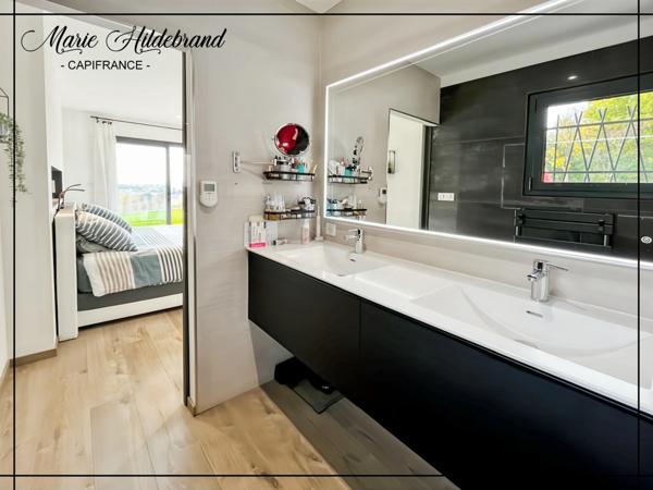 Maison contemporaine de 165m² - 3 chambres - 9000m² terrain