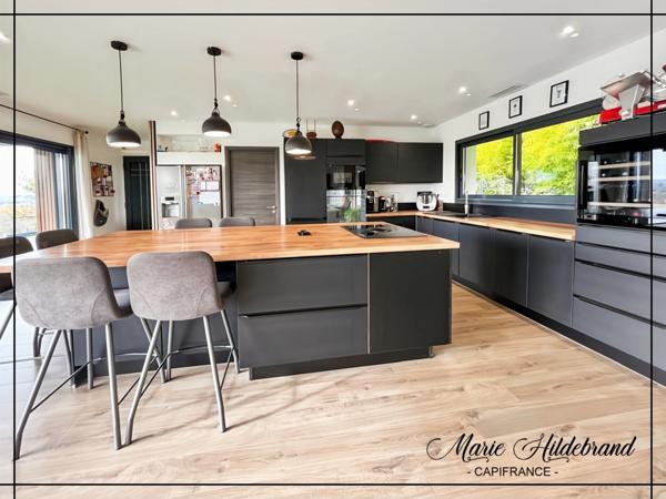 Maison contemporaine de 165m² - 3 chambres - 9000m² terrain