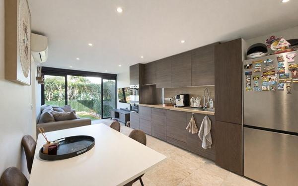 Appartement à vendre    3 pièces • 48,35 m2 Mandelieu-la-Napoule