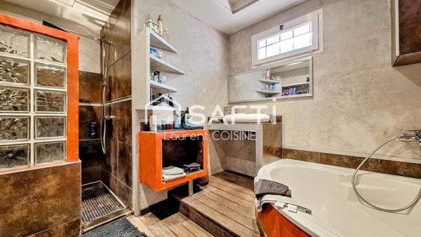 Maison de 105m² avec piscine sur parcelle de 500m² de terrain paysagé, au calme d'une impasse