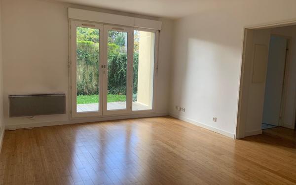 Appartement à louer    1 pièce •  Bures-sur-Yvette