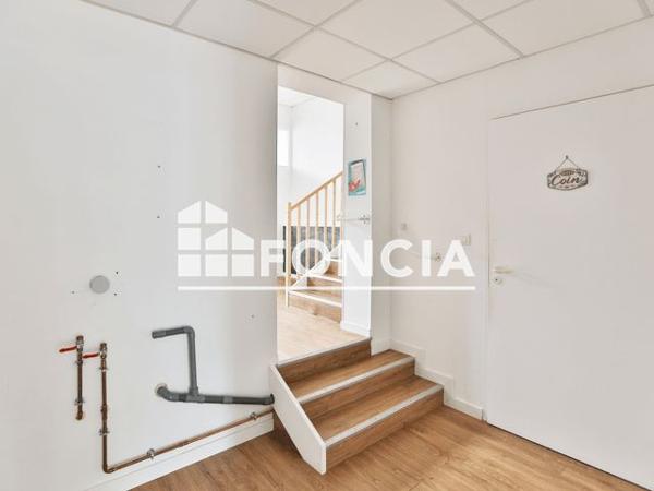 À vendre Local commercial 86 m² - La Roche-sur-yon 85000