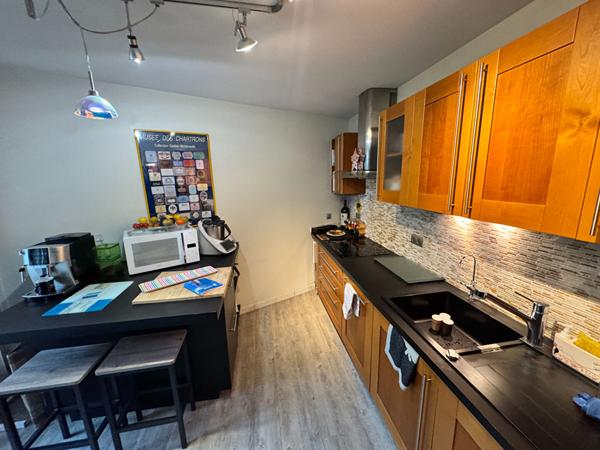 33100 BORDEAUX BASTIDE -  Appartement en duplex 6 pièces de 139 m²  + terrasse de 32m²  + 2 places de parkingà vendre