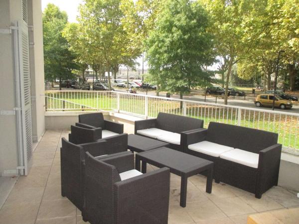 33100 BORDEAUX BASTIDE -  Appartement en duplex 6 pièces de 139 m²  + terrasse de 32m²  + 2 places de parkingà vendre