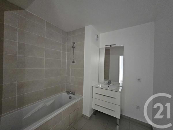 Appartement T3 à vendre  3 pièces - 61,80 m 2   FONTENAY AUX ROSES  - 92