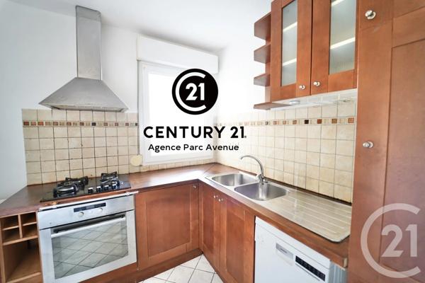Appartement F3 à vendre  3 pièces - 48,16 m 2   BUSSY ST GEORGES  - 77