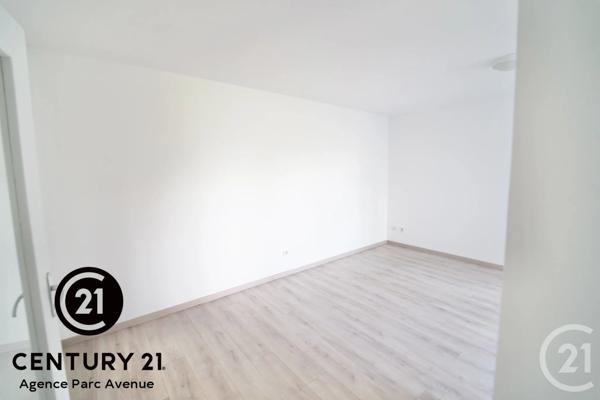 Appartement F3 à vendre  3 pièces - 48,16 m 2   BUSSY ST GEORGES  - 77