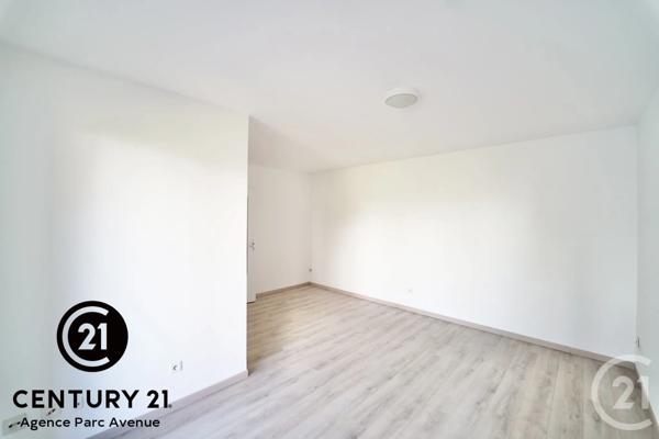 Appartement F3 à vendre  3 pièces - 48,16 m 2   BUSSY ST GEORGES  - 77