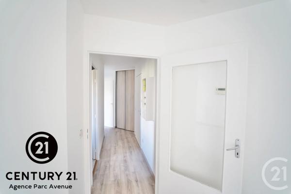 Appartement F3 à vendre  3 pièces - 48,16 m 2   BUSSY ST GEORGES  - 77