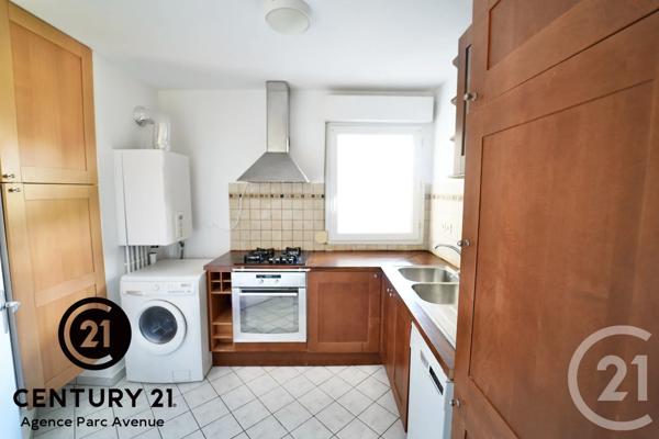 Appartement F3 à vendre  3 pièces - 48,16 m 2   BUSSY ST GEORGES  - 77